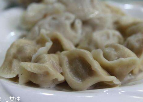 刺老芽包饺子的做法,刺老芽饺子怎么包好吃 刺老芽包饺子的做法,刺老芽饺子怎么包好吃