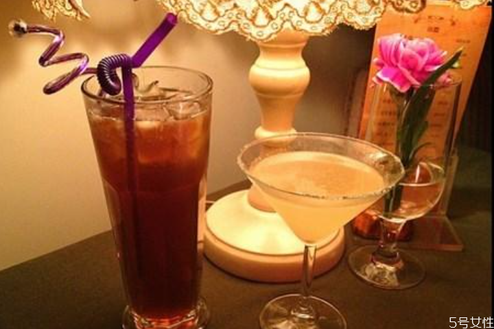 长岛冰茶暗语加盐,长岛冰茶暗语是讽刺吗