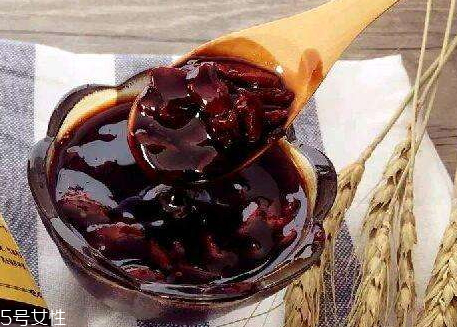 喝柠檬水有什么作用和功效,新鲜柠檬可以用开水泡吗