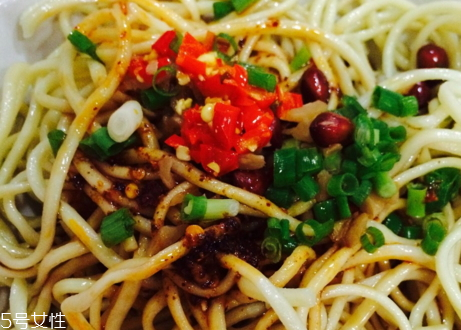 夏天凉面怎么保存,夏天凉面怎么保存时间长