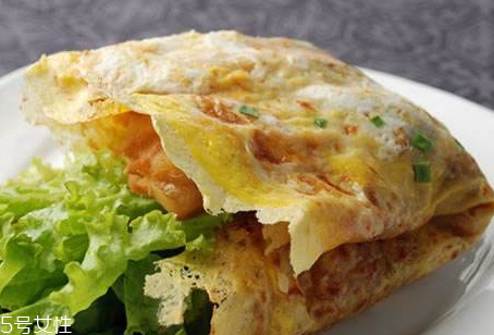 东北煎饼果子做法,果子饼的家常做法 东北煎饼果子做法,果子饼的家常做法