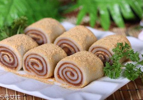 热狗是什么肉做的,一般热狗是什么肉做的