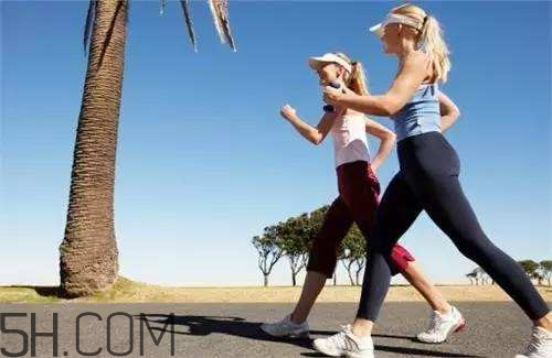 通过走路减肥的4个小技巧(正确的走路减肥方法) 通过走路减肥的4个小技巧(正确的走路减肥方法)