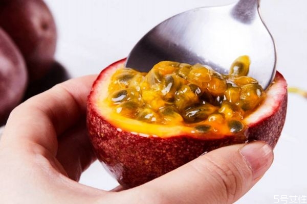 百香果籽要嚼吗,百香果的籽需要嚼一下还是不用嚼 百香果籽要嚼吗,百香果的籽需要嚼一下还是不用嚼
