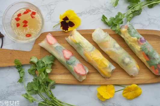 越南春卷怎么吃,越南春卷怎么吃窍门