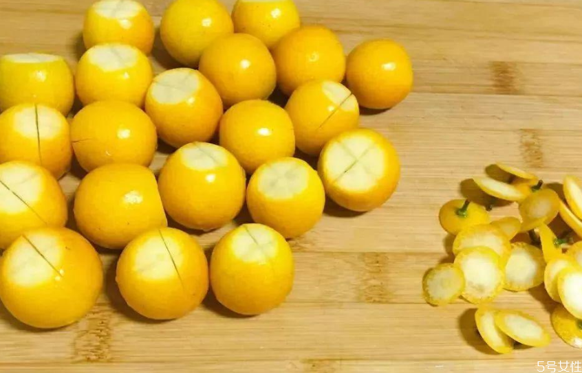 金钱橘熬冰糖的功效和做法,糖金桔的功效