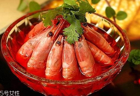 北极虾虾头发黑能吃吗,北极虾虾头发黑好吗