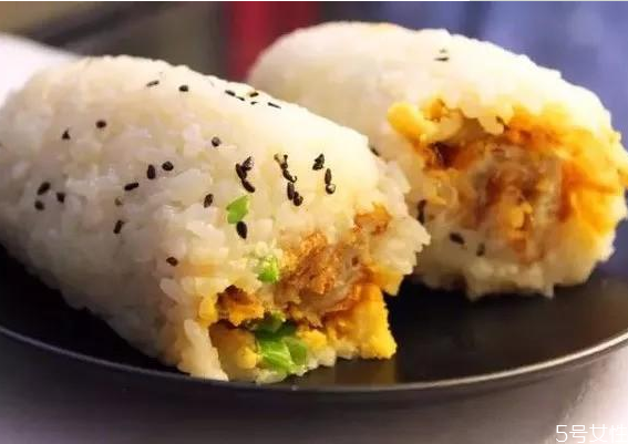 制作饭团的材料有哪些,做饭团需要什么材料 萝卜丝