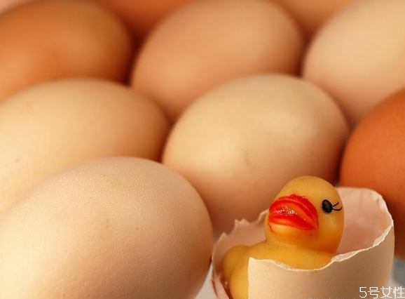 鸡蛋过期还能吃吗,鸡蛋过期多久才不可以吃 鸡蛋过期还能吃吗,鸡蛋过期多久才不可以吃