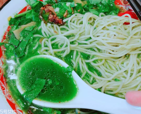 煎鸡蛋需不需要放盐,煎鸡蛋需要放盐么