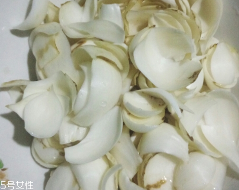 新鲜百合的功效,鲜百合的吃法