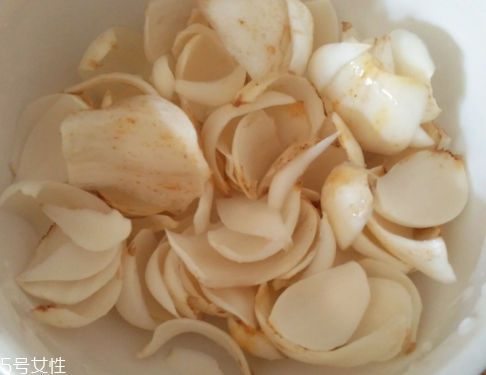 流沙包怎么包才不漏,如何做流沙包不露馅