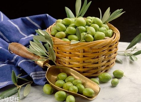 橄榄果的吃法,橄榄果咋吃 橄榄果的吃法,橄榄果咋吃