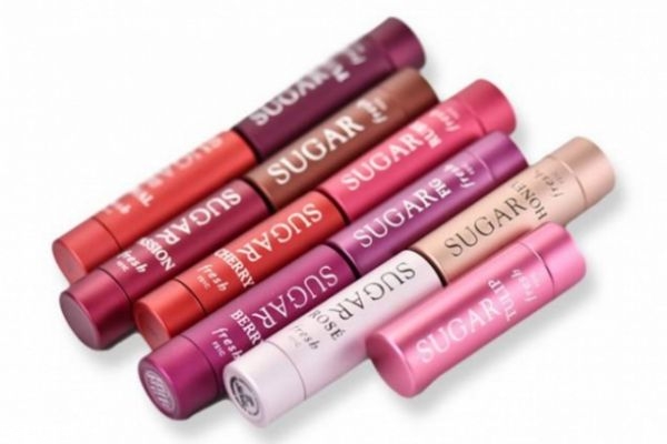 好用的变色唇膏,素颜口红颜色 好用的变色唇膏,素颜口红颜色