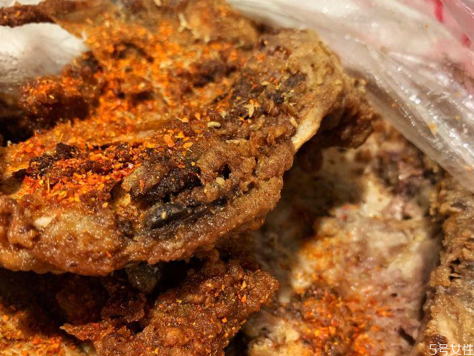 秘制炸鸡架腌制配方,炸鸡架腌制香料配方大全