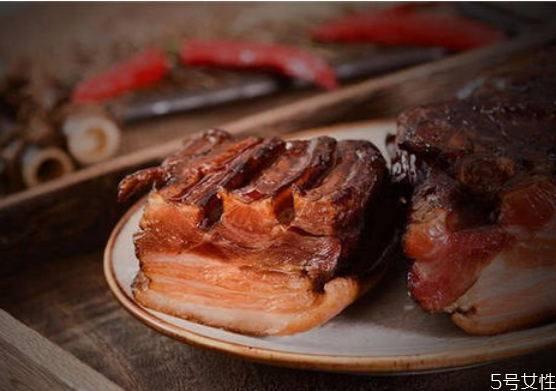 晒腊肉有许多苍蝇怎么办,晒腊肠怎么防苍蝇