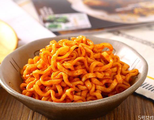 哪个牌子的火鸡面最正宗最辣,韩国火鸡面哪个牌子是正品