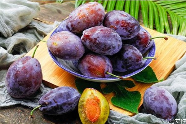 西梅和乌梅的区别,西梅和乌梅的区别图片吗