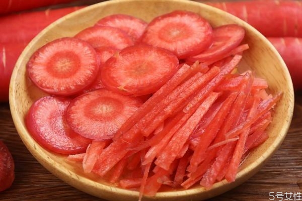 水果胡萝卜如何吃,水果胡萝卜怎么吃