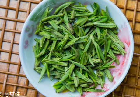 龙井茶冲泡步骤,龙井茶冲泡步骤和解说词