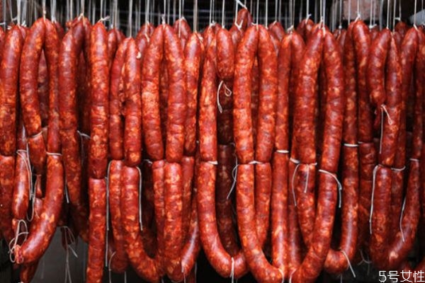 香肠腊肉可以带上飞机吗?,包装好的香肠腊肉可以带上飞机吗