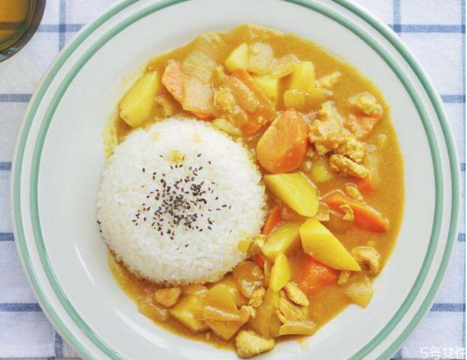 不用咖喱块怎么做咖喱饭,不用咖喱块怎么做咖喱土豆
