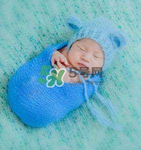 巨大儿的智商有问题吗 巨大儿应该怎样喂养,巨大儿智商会影响吗 巨大儿的智商有问题吗 巨大儿应该怎样喂养,巨大儿智商会影响吗