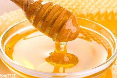 土蜂蜜怎么吃效果最好,土蜂蜜的功效和作用