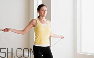 跳绳的坏处(跳绳的坏处有哪些)