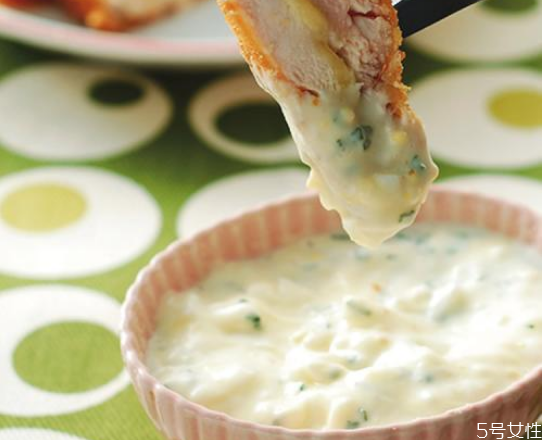 塔塔酱是什么做的,塔塔酱怎么做 塔塔酱是什么做的,塔塔酱怎么做