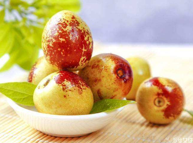 冬枣不甜怎么做好吃,枣不甜怎么弄才甜