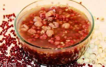 赤小豆芡实薏米粥做法,芡实薏米粥做法
