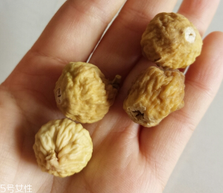 紫薯吃起来发苦怎么回事,紫薯吃起来有点苦是什么情况 紫薯吃起来发苦怎么回事,紫薯吃起来有点苦是什么情况