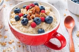 早上吃膳食纤维好吗,补充纤维蛋白的食物