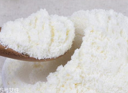 女人喝全脂奶粉好还是脱脂奶粉好,脱脂奶粉好还是全脂肪奶粉好