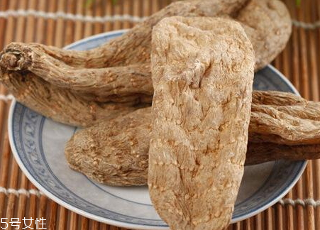 天麻炖汤为什么是酸的汤可以喝吗,天麻炖汤有点酸