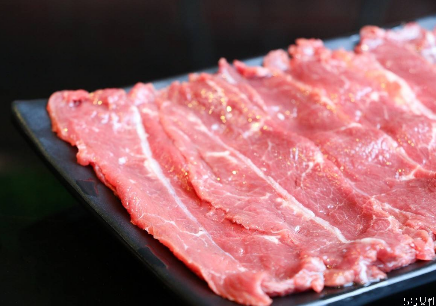 火锅的嫩牛肉是什么部位,火锅店的嫩牛肉是哪个部位