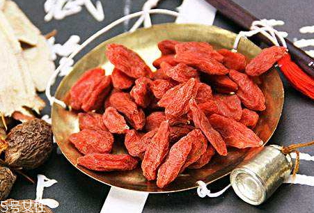 锁阳枸杞泡酒的功效,锁阳苁蓉枸杞泡酒的功效 锁阳枸杞泡酒的功效,锁阳苁蓉枸杞泡酒的功效