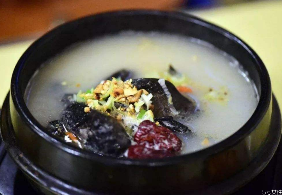 男的可以喝乌鸡汤吗,男生为什么不能喝乌鸡汤 男的可以喝乌鸡汤吗,男生为什么不能喝乌鸡汤