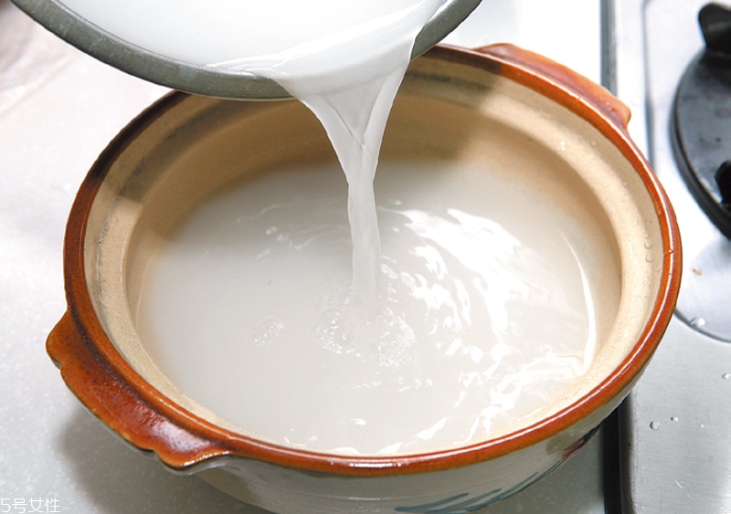 洗锅的方法,锅的保养方法 洗锅的方法,锅的保养方法