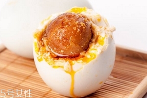 咸鸭蛋怎么样算坏了,怎样做咸鸭蛋最好吃?