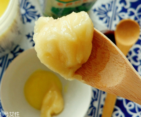 蜂王浆的真假辨别方法,蜂王浆哪个牌子的好