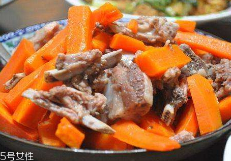 白芷炖羊肉的做法,炖羊肉 白芷 白芷炖羊肉的做法,炖羊肉 白芷