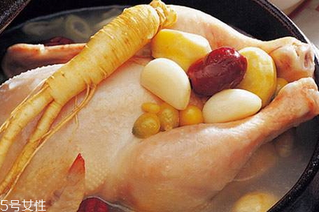 白芷可以炖鱼吗,炖鱼加白芷的功效和作用 白芷可以炖鱼吗,炖鱼加白芷的功效和作用