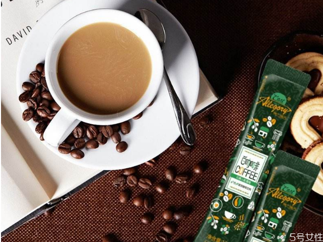 喝咖啡有什么好处?有什么坏处?,喝咖啡会上瘾吗对身体有没有坏处 喝咖啡有什么好处?有什么坏处?,喝咖啡会上瘾吗对身体有没有坏处