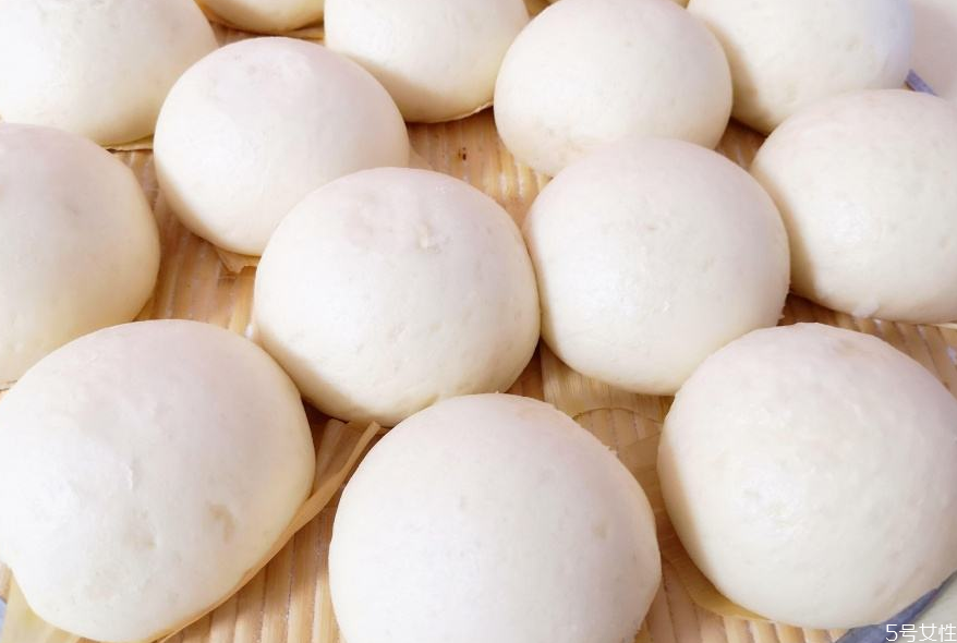 为啥蒸的馒头发酸,蒸馒头为什么会酸