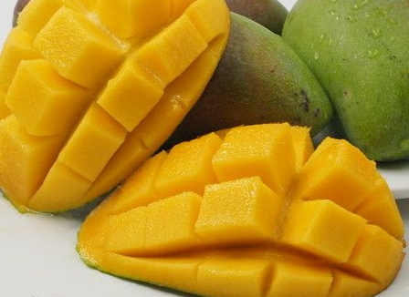 一斤红薯热量相当于多少米饭,一碗红薯的热量和一碗米饭的热量