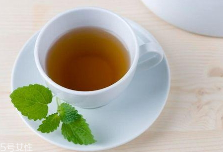 黄精泡水喝的功效和作用,黄精泡水喝的功效和副作用