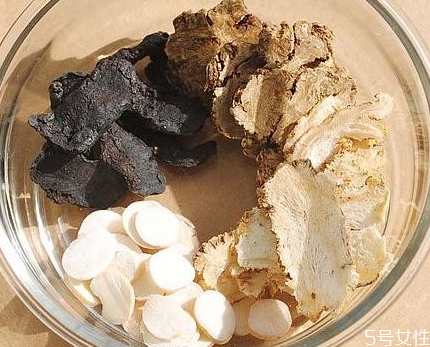 四物汤晚上喝可以喝吗,服用四物汤可以调理什么问题