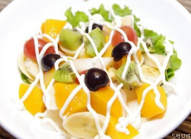 沙拉酱加热可以吃吗,沙拉酱放冷冻了化了能不能吃 沙拉酱加热可以吃吗,沙拉酱放冷冻了化了能不能吃